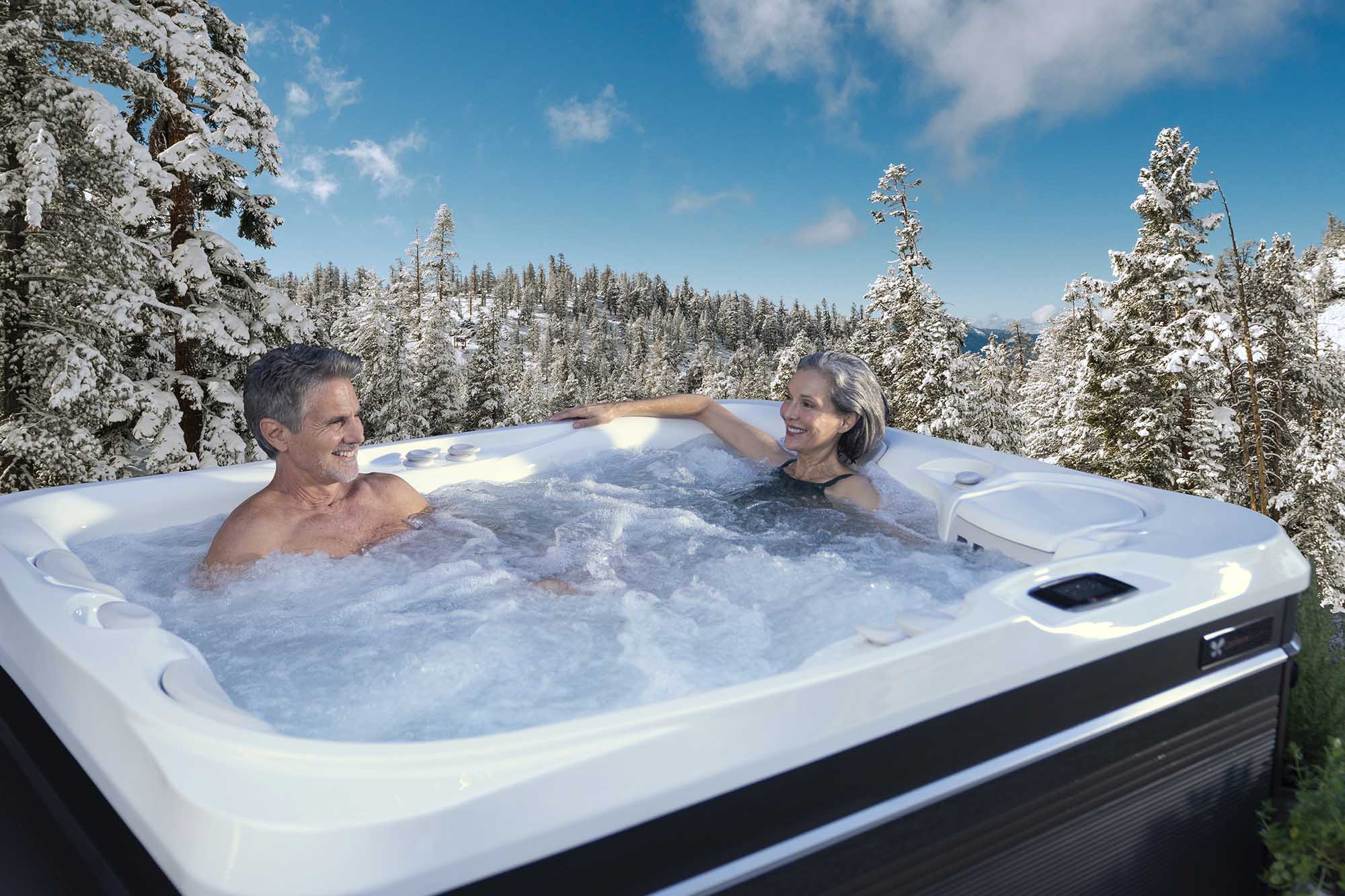 Caldera jakuzzi az erdőben