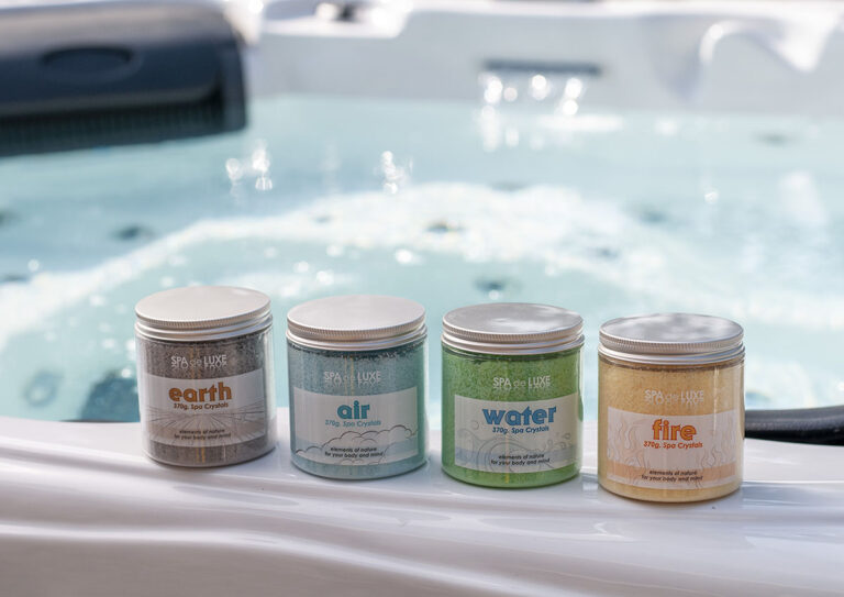 Blog 19 AquaFinesse Spadeluxe bath crystals